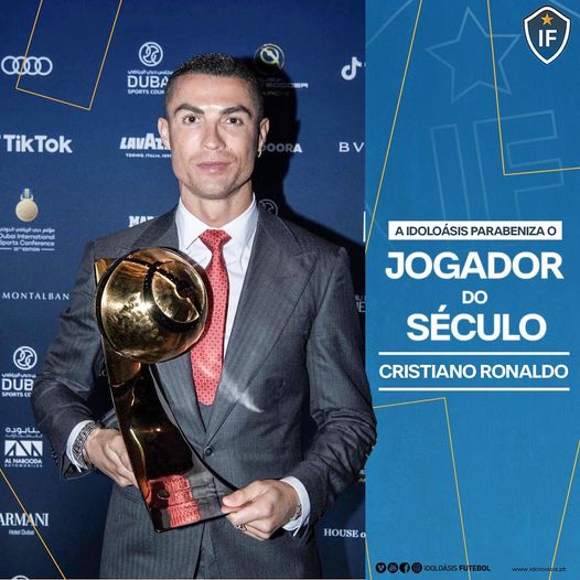 Cristiano Ronaldo recebe prêmio de melhor jogador do século 